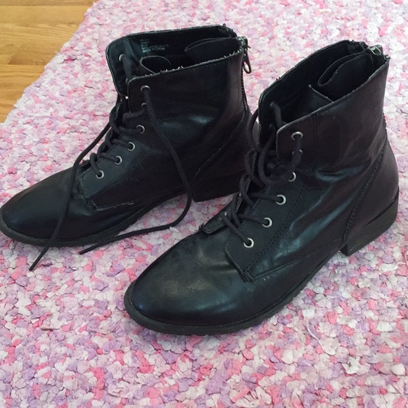 combat boots - Picture 1 of 3